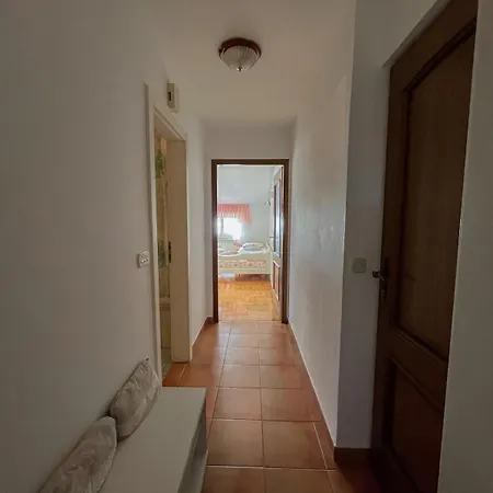 Apartman Laura Apartment *
